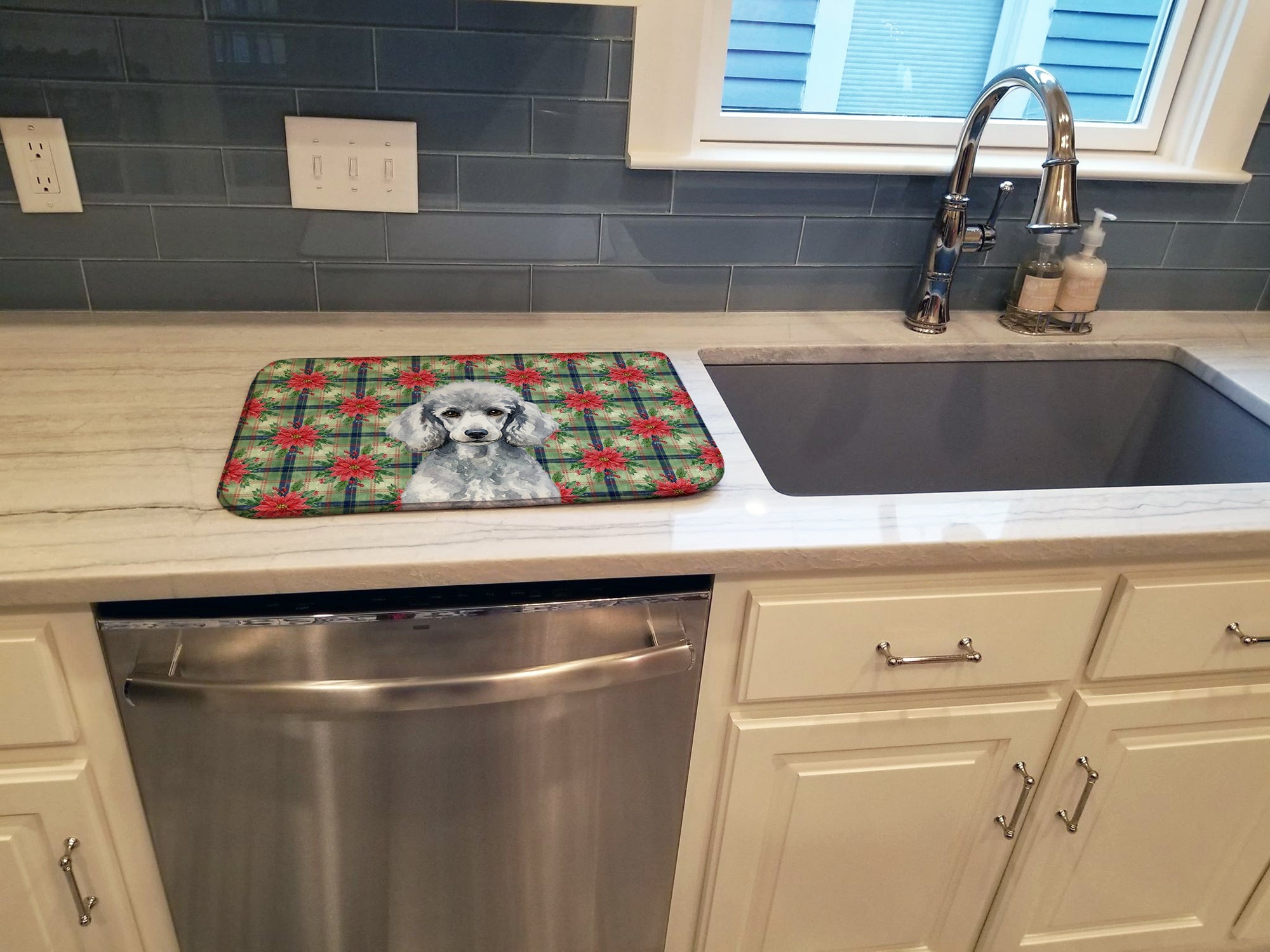 Standard Silver Poodle Christmas PoinsettIas Dish Drying Mat Absorbent Dish Drying Mat Pad for Kitchen Counter Dish Drainer Mat for Countertop, 14 x 21", Multicolor