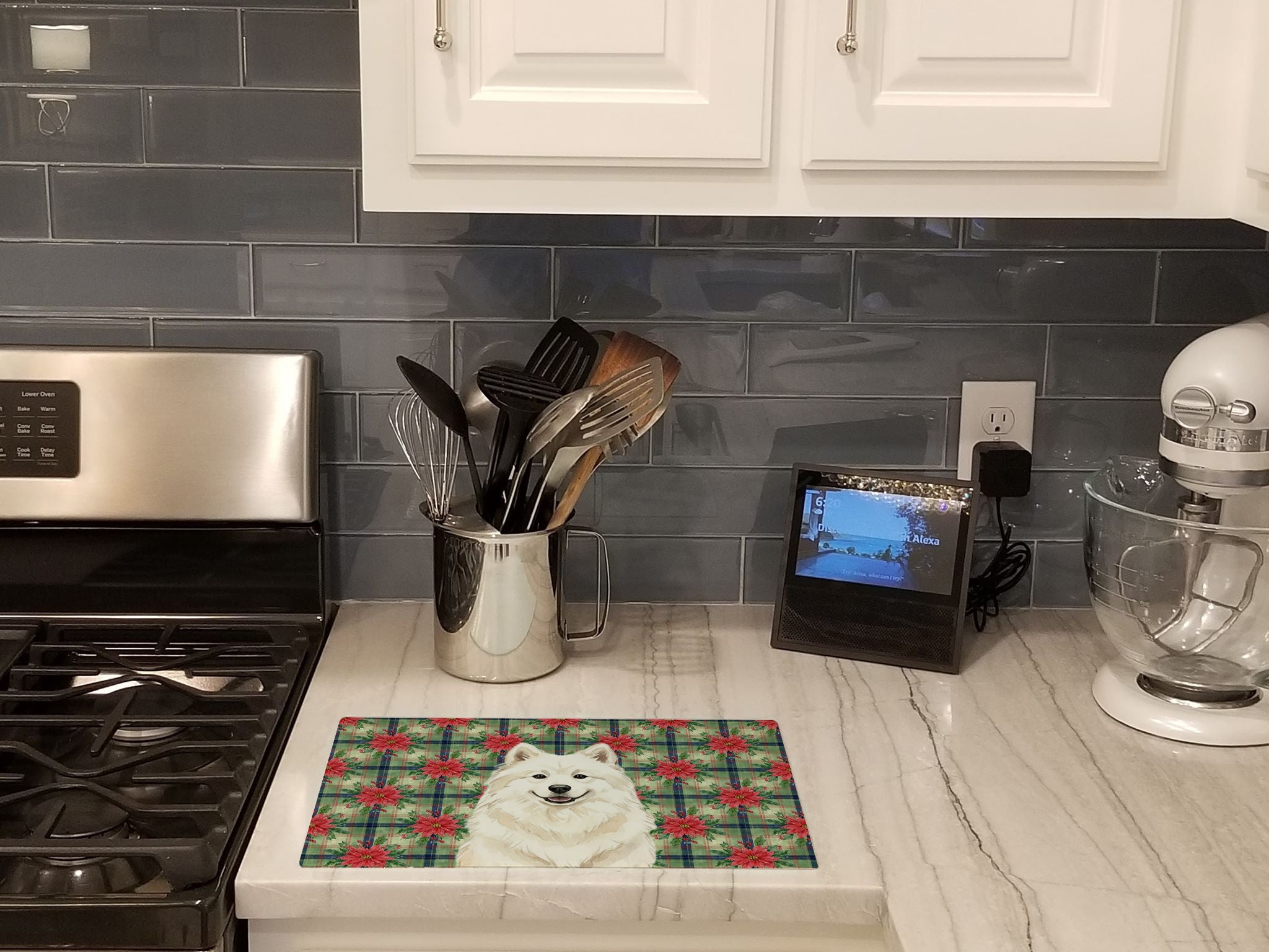 Cream Samoyed Christmas PoinsettIas Cutting Board Tempered Glass Kitchen Cutting Surface, Heat Resistant Chopping, Non-Slip Feet, Food Prep & Serving