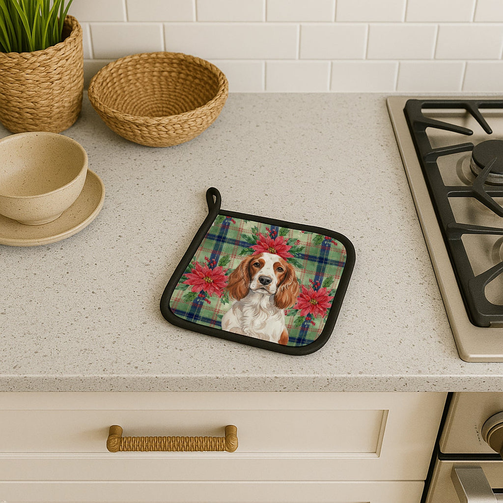 Welsh Springer Spaniel Christmas PoinsettIas Pot Holder Set of 2 Heat Resistant Quilted Hot Pads 7.5 x 7.5 Inch, Insulated Kitchen Trivets for Cooking & Baking