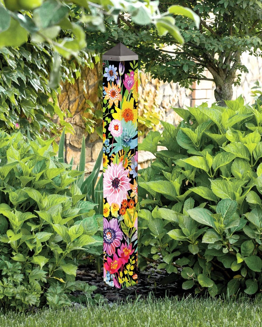Wild Garden Art Pole 40 Inches Tall