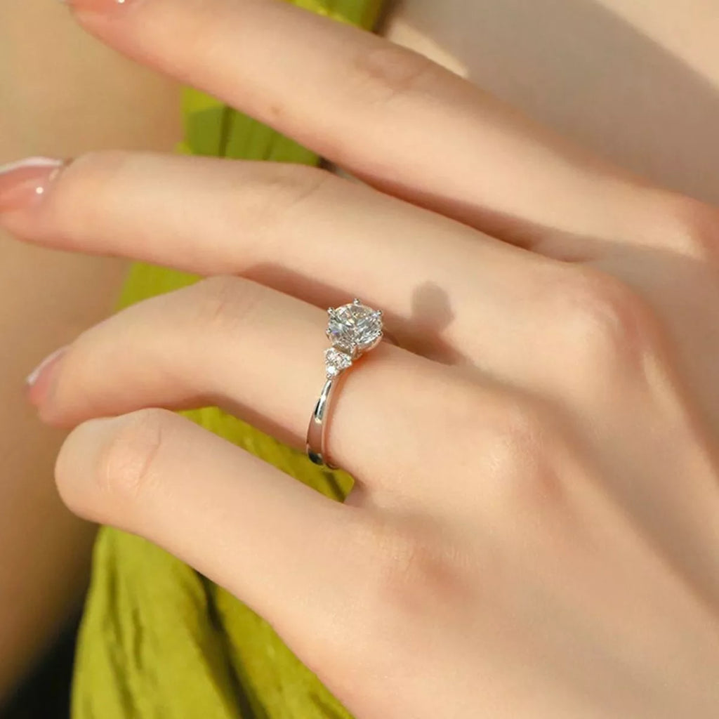 1 Carat Moissanite 925 Sterling Silver Ring