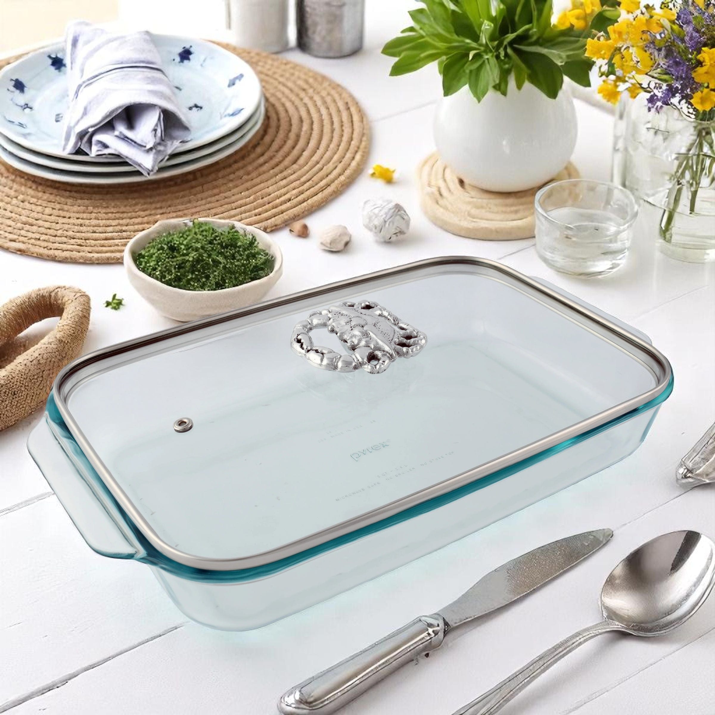 Crab Lid with Pyrex 3 quart Baking Dish