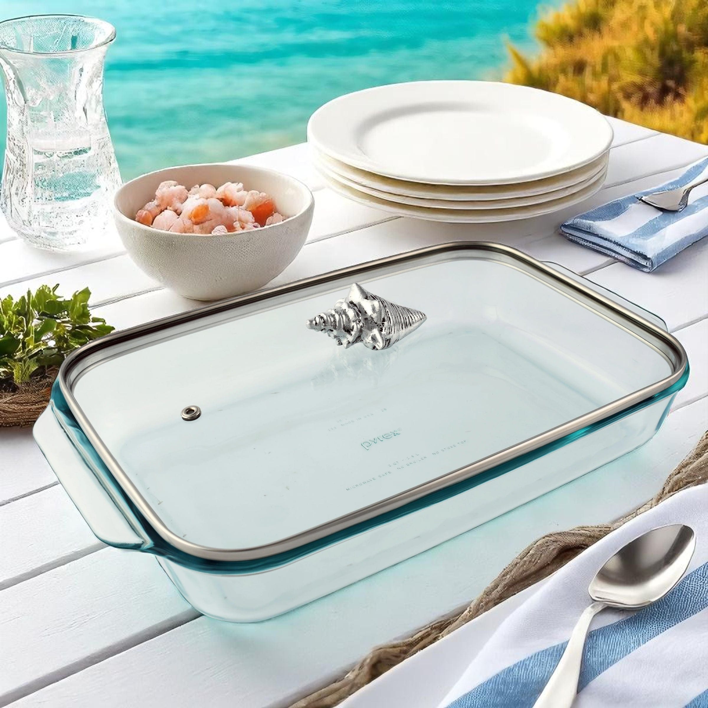 Shell Lid with Pyrex 3 quart Baking Dish