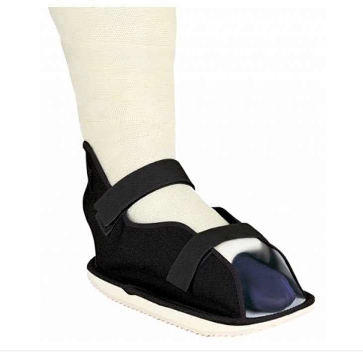 ProCare® Canvas Cast Shoe, Medium, Black 79-81115