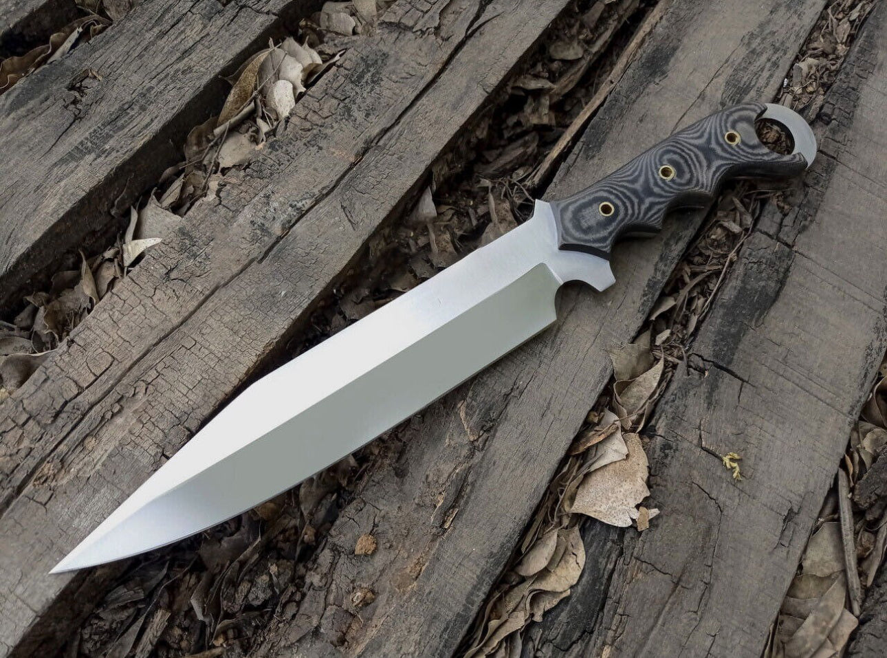 Black Talon Ravenclaw Combat Survival knife - PhishStones Products