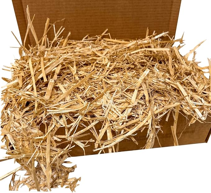 Blue Mountain Hay | Organic Bedding Straw (10 lb) | Natural Pet Bedding & Insulation for Rabbits, Guinea Pigs, Goats, Chickens, Stray & Feral Cats, and Small Animal Shelters - PhishStones Products