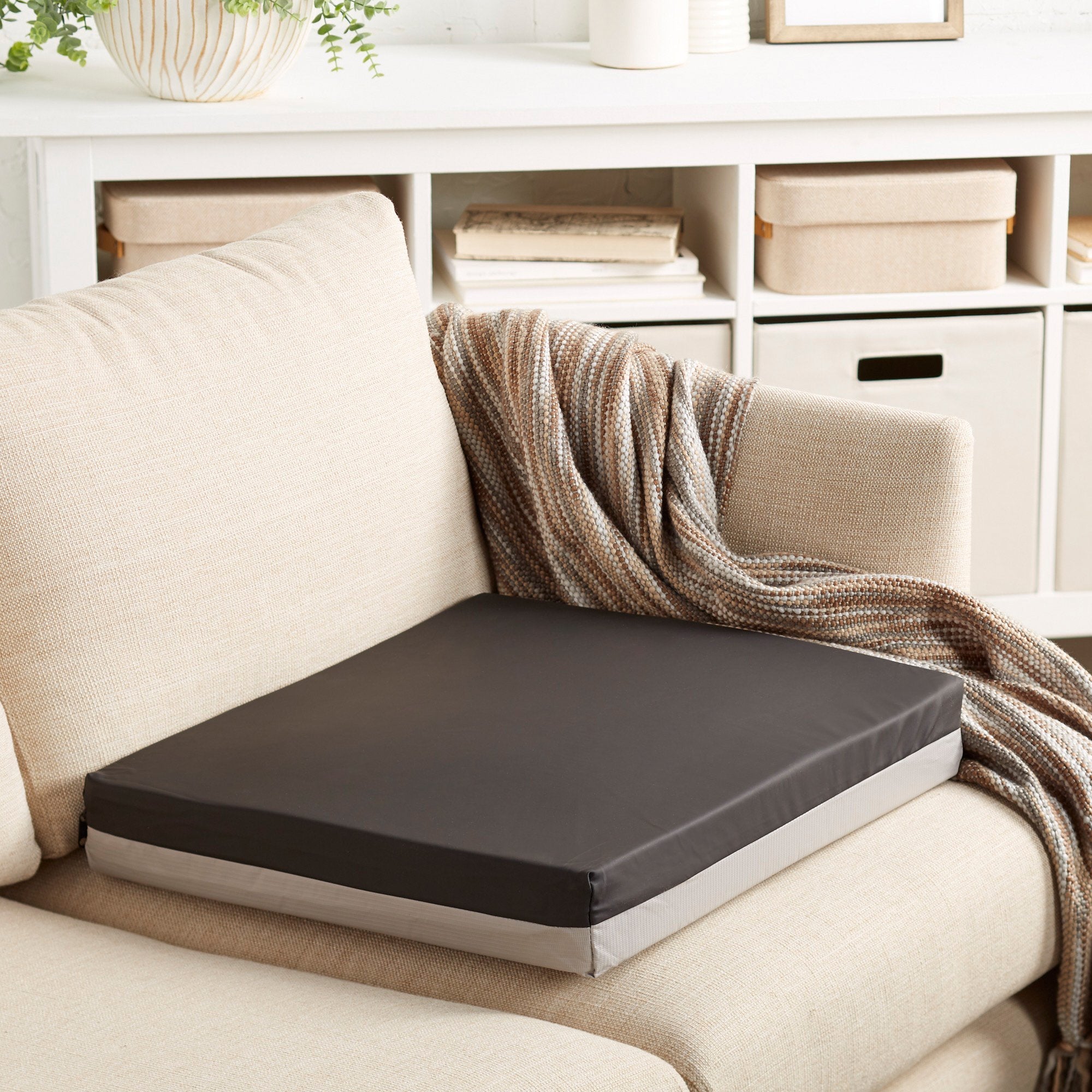 McKesson Molded Foam Seat Cushion, 20 x 18 x 3 Inch 170-74014