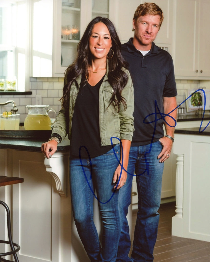 Chip Gaines Signed 8x10 Photo