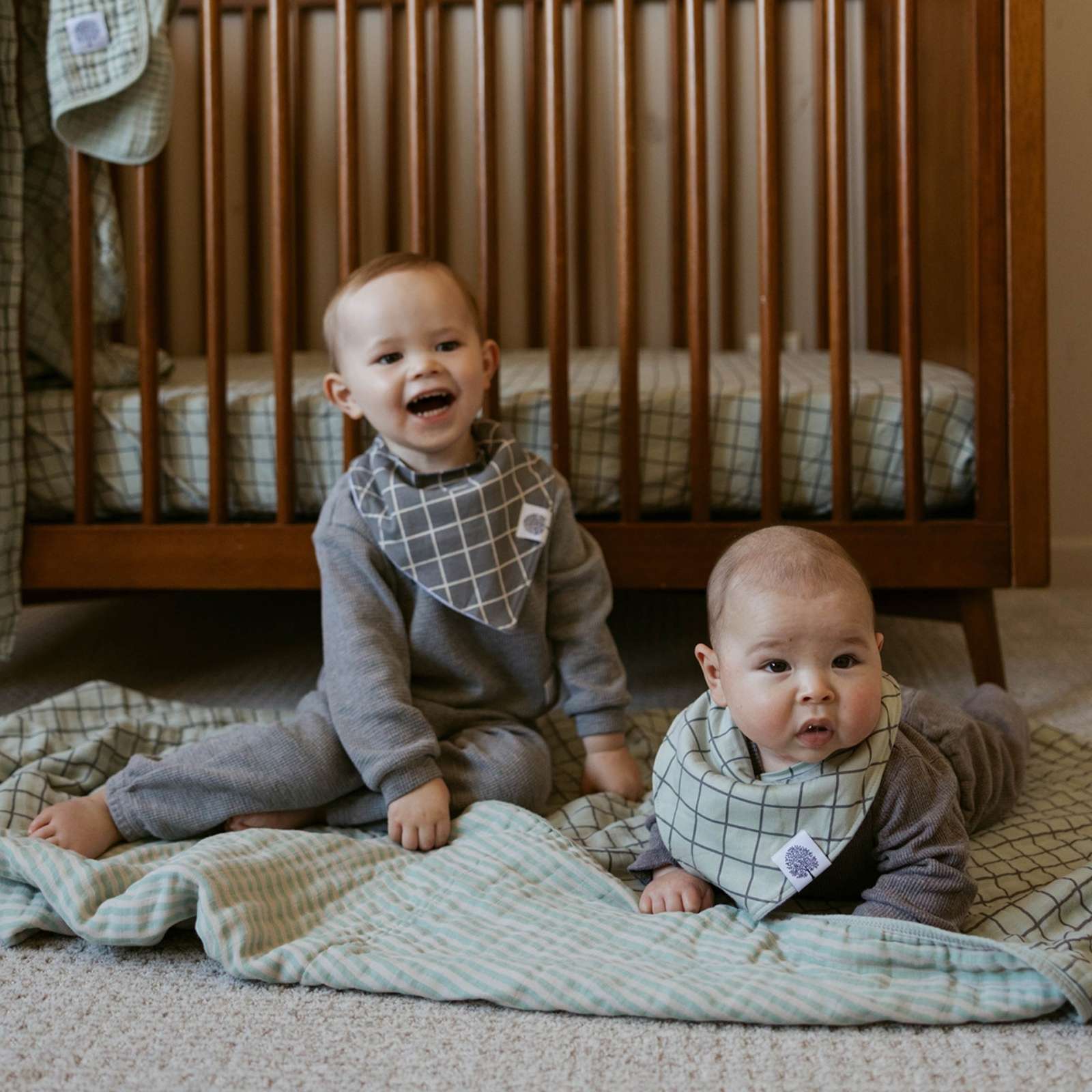 Clay Bandana Bib Set (8 pack) - PhishStones Products
