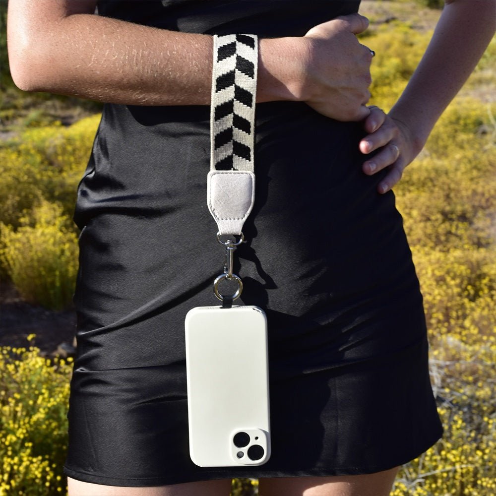 Clip & Go Strap w/Zippered Pouch Chevron - PhishStones Products