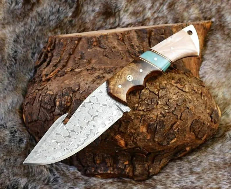 DAMASCUS EVOKE HOOK KNIFE, Rose Wood & TURQUOISE HANDLE Overall 6.25” - PhishStones Products