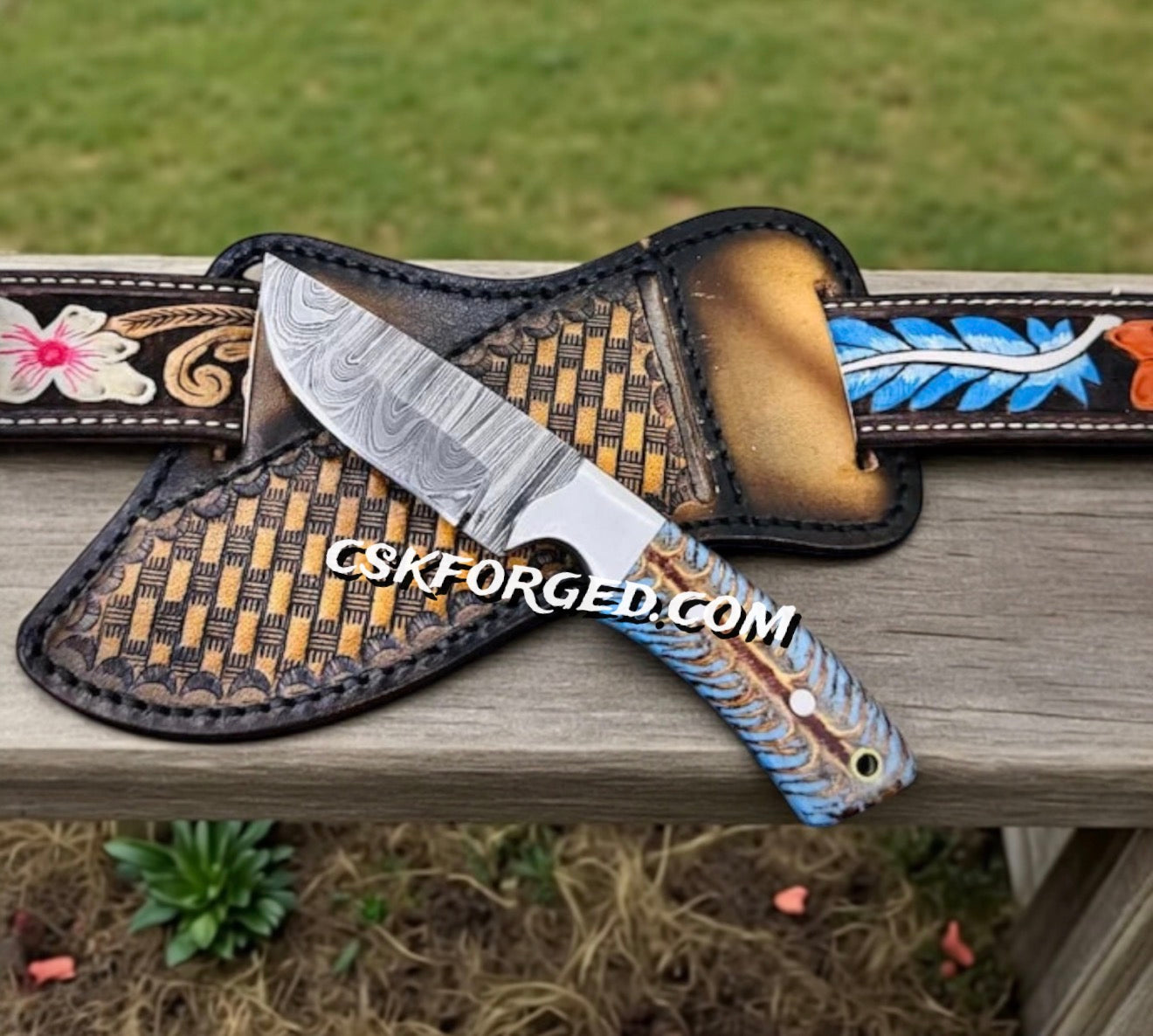Damascus Ranch Cowboy Knife with PineCone Handle - PhishStones Products