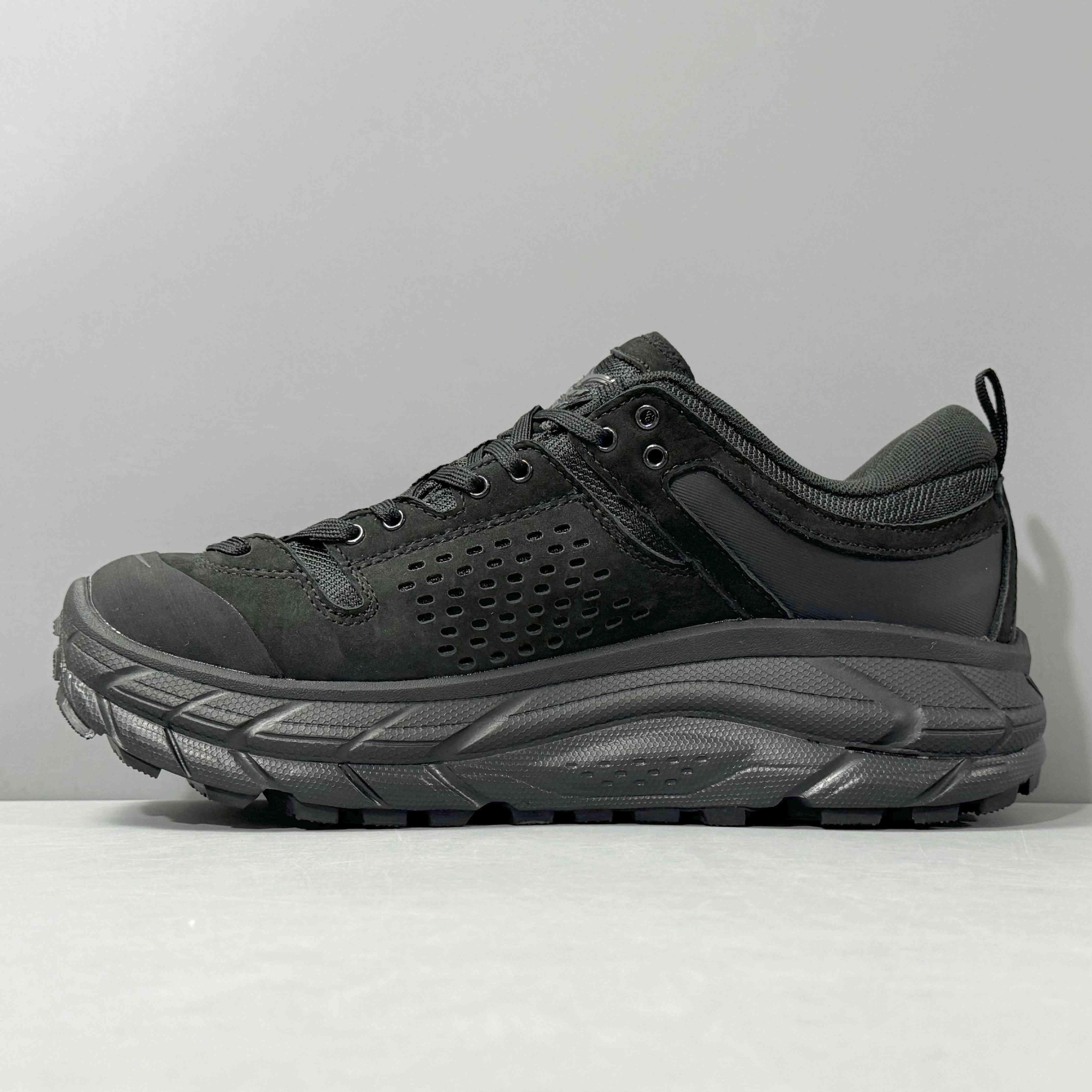 Hoka One One Tor Ultra Low Wp Jp 'Black'