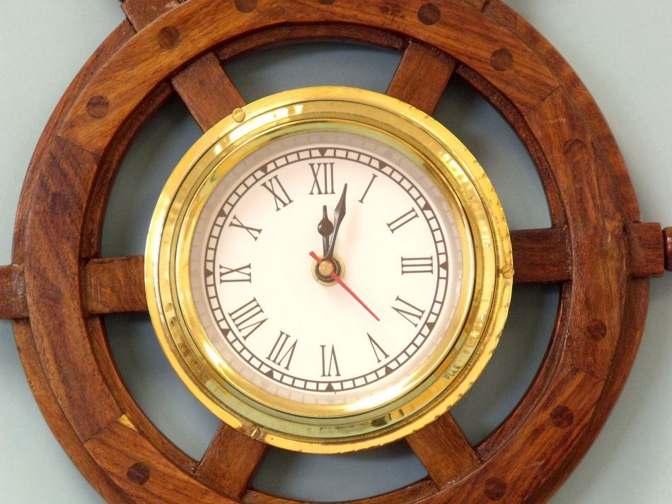 Deluxe Class Wood And Brass Ship Wheel Clock 12""