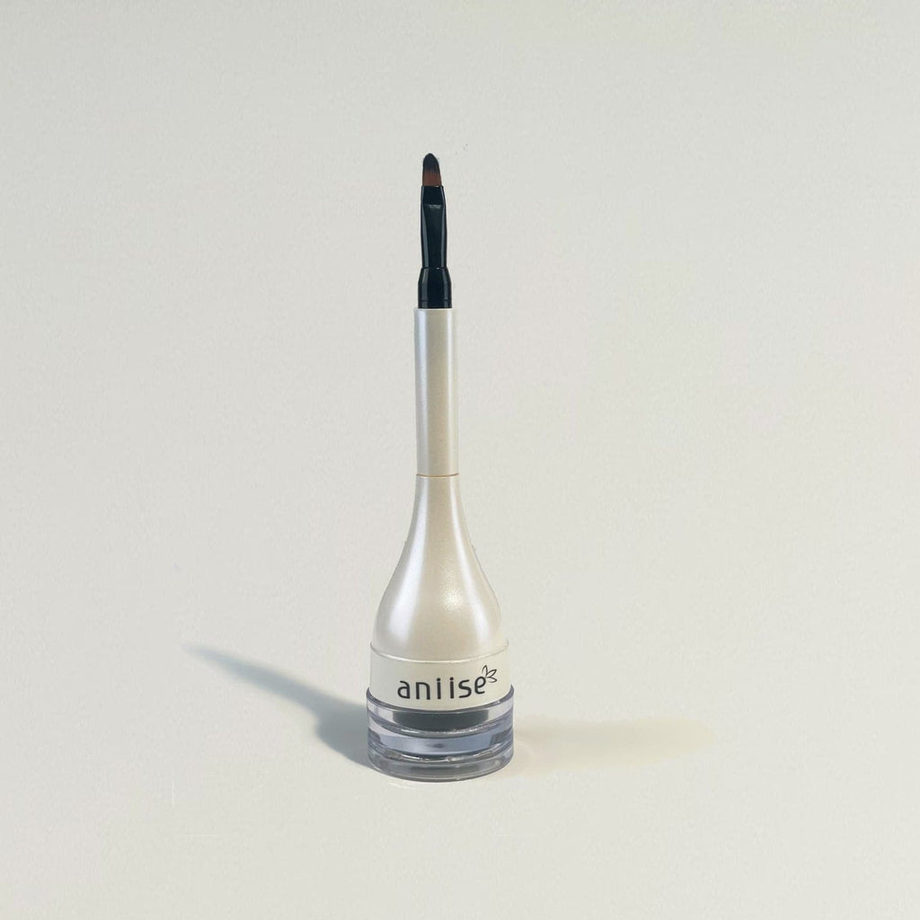 Gel Eyeliner with Built-in Brush