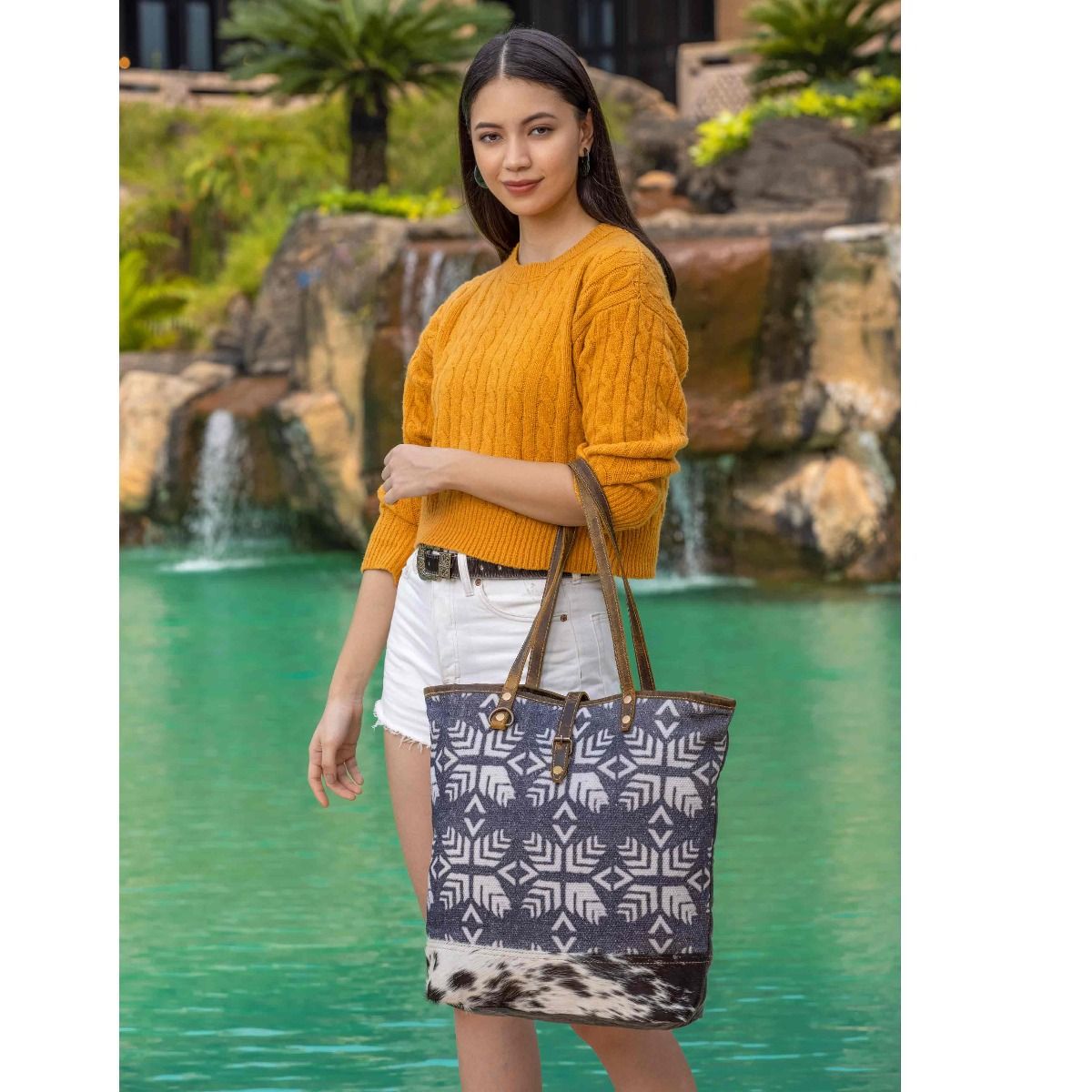 Folky Tote Bag - PhishStones Products