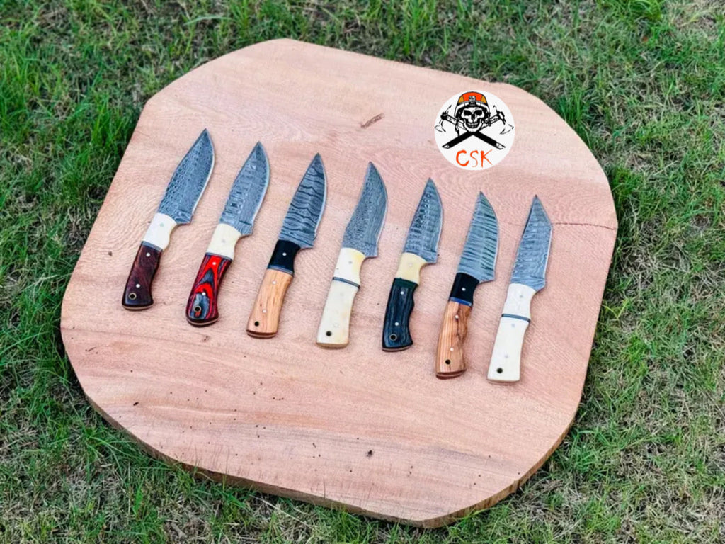 Hand - Forged Damascus Hunting Knives | Custom Handmade Blades for Outdoor Adventure - PhishStones Products