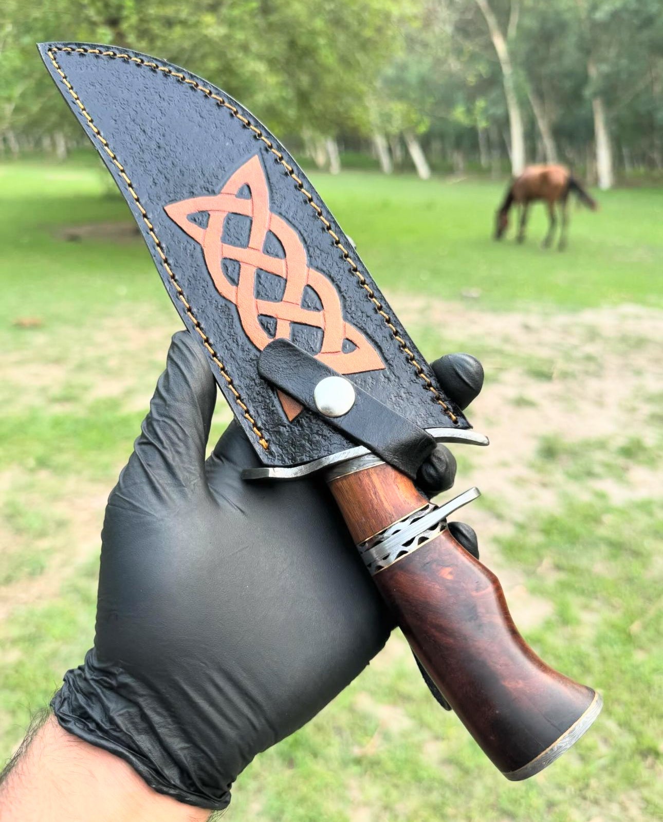 Handmade Damascus steel Camping Hunting Knife - PhishStones Products