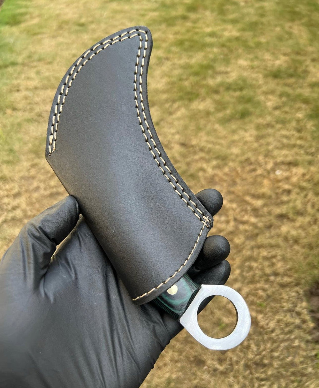 Handmade Damascus steel karambit knife - PhishStones Products