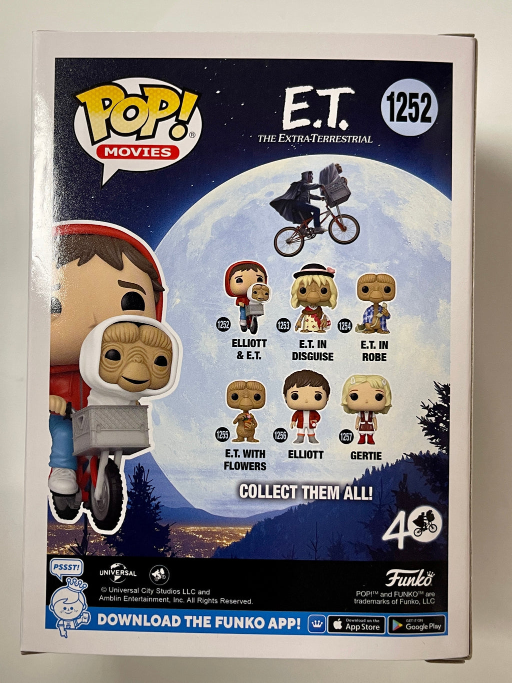 Funko Pop! Movies Elliott And E.T On Bike #1252 E.T. The Extra Terrestrial 2022