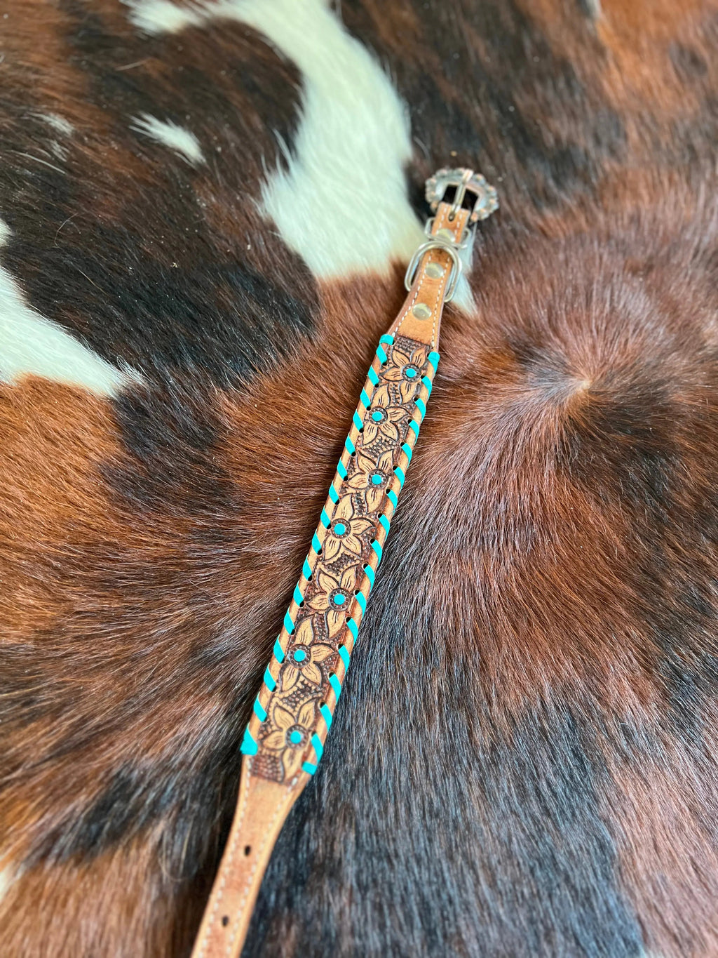 Genuine leather dog collar with teal rawhide