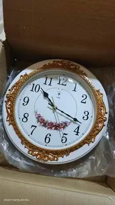 Large Luxury Gold Wall Clock Living Room Silent Creative Swing Wall watches Bedroom Quartz Clocks Wall Home Decor - PhishStones Products