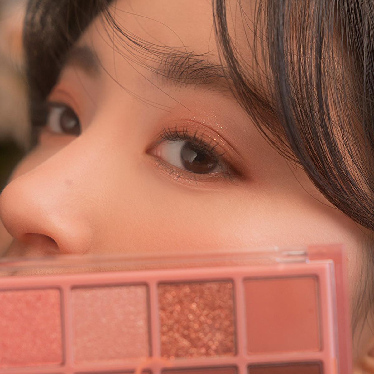 rom&nd Better Than Palette: Light & Glitter Garden - Versatile Eyeshadow Palette for Stunning Eye Makeup, Long-Lasting, Shimmer & Matte Shades