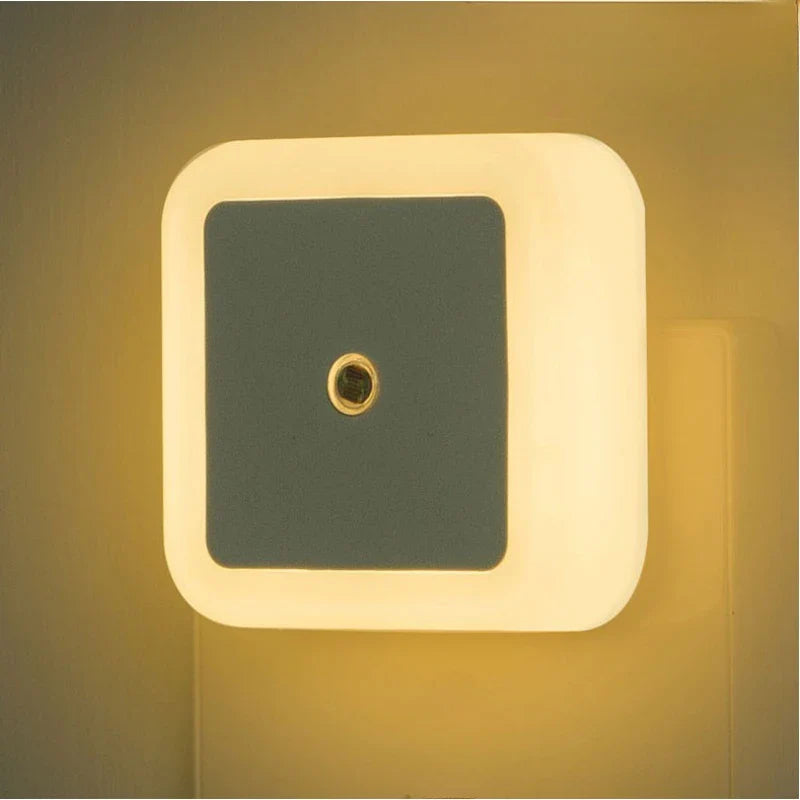 Mini LED Plug - in Night Light with Light Sensor – Square Nightlamp for Kids Bedroom Bedside Corridor (EU/US/UK, 110 - 240V) - PhishStones Products