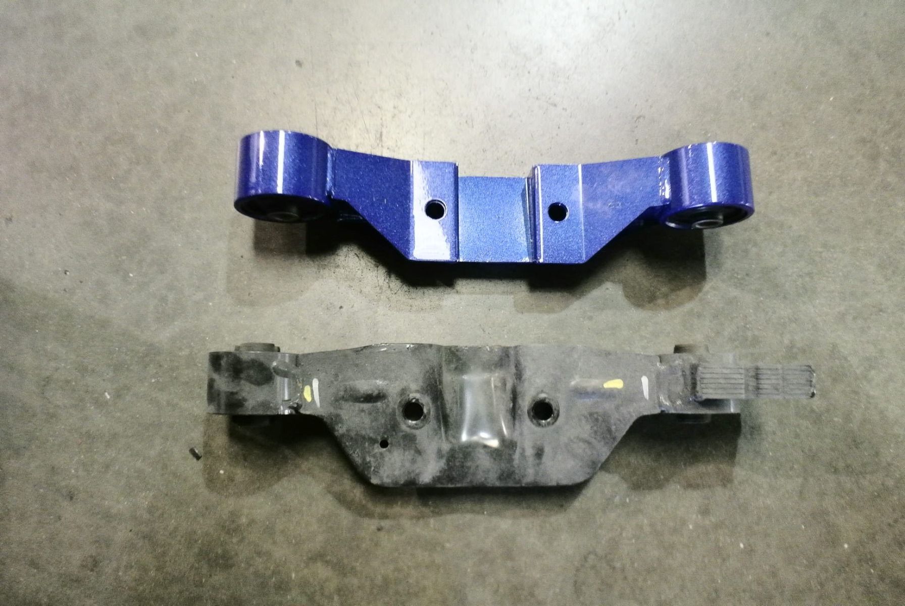Megan Racing Rear Differential Mount for Subaru WRX 2014 Forester 2014 Impreza 2017+ Hardened Rubber Bushings 1-Year Warranty MRS-SU-1003
