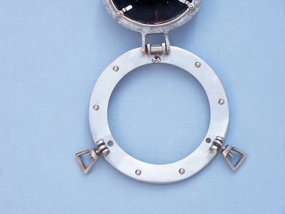 Brushed Nickel Deluxe Class Decorative Ship Porthole Clock 8""