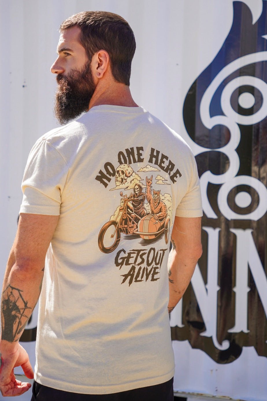 No one here gets out alive T-shirt - PhishStones Products