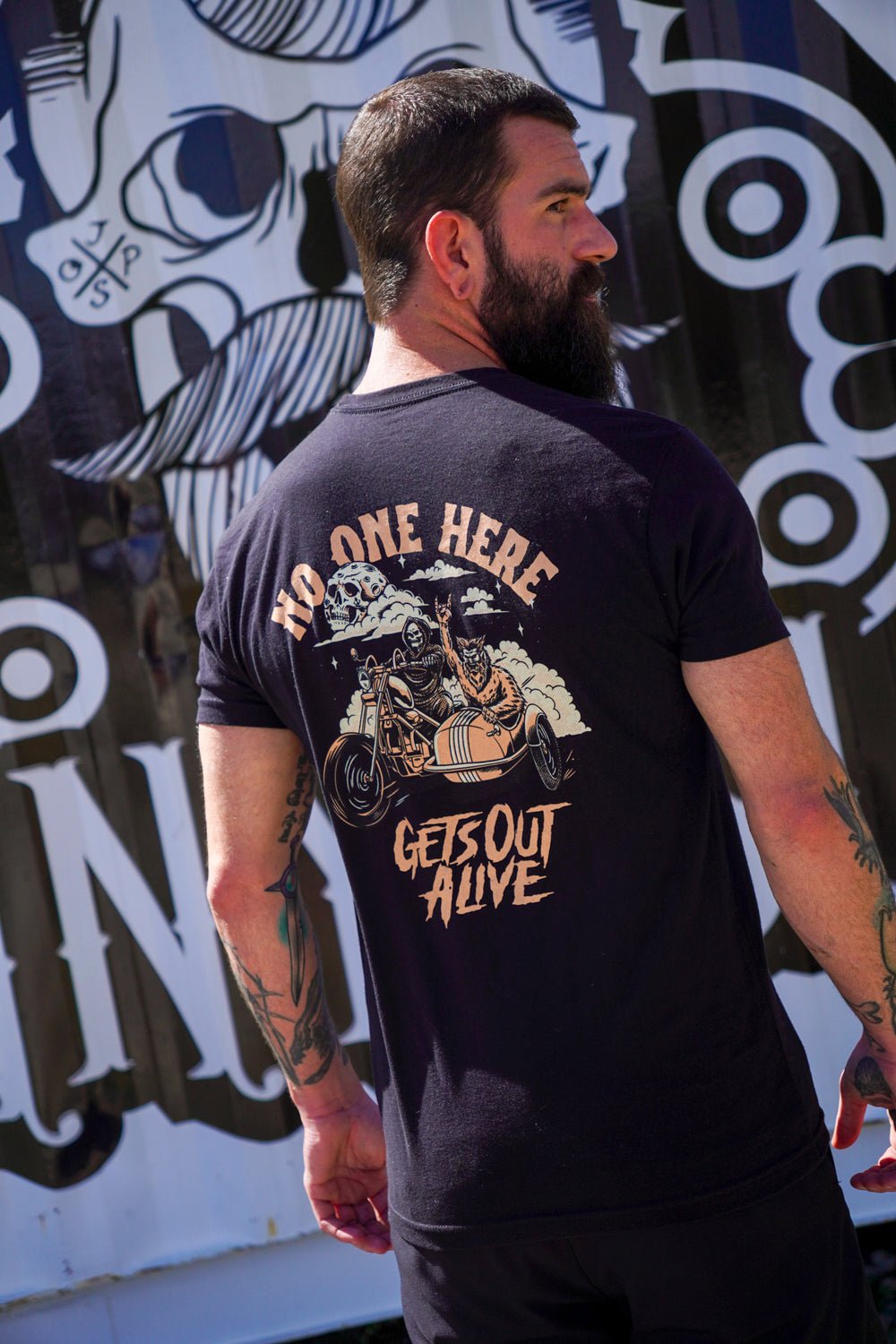 No one here gets out alive T-shirt - PhishStones Products