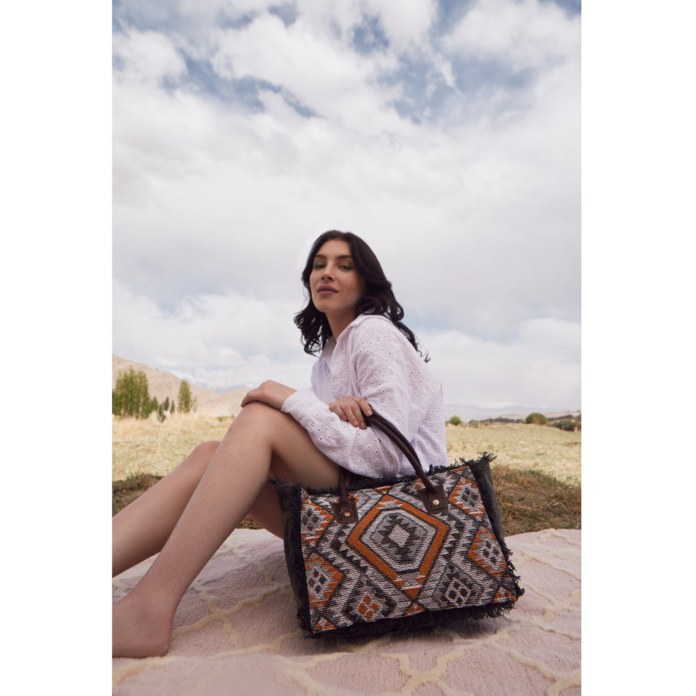 Orange Affairs Small & Crossbody Bag - PhishStones Products