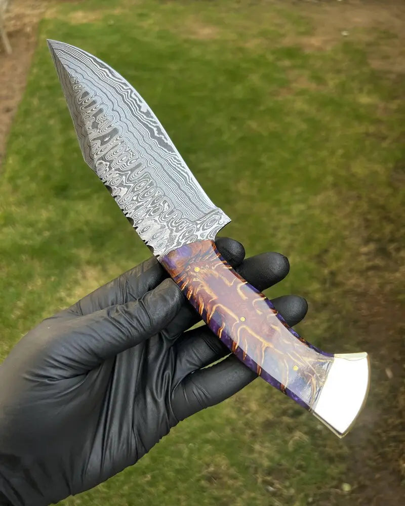 Premium Damascus Knife with Pine Corn Resin Handle & Protective Leather Sheath - PhishStones Products