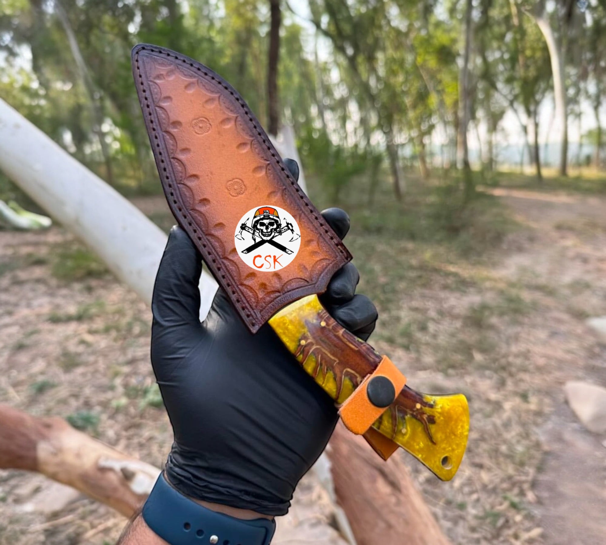 Premium Hunting Knife with Pine Corn Resin Handle & Protective Leather Sheath - PhishStones Products