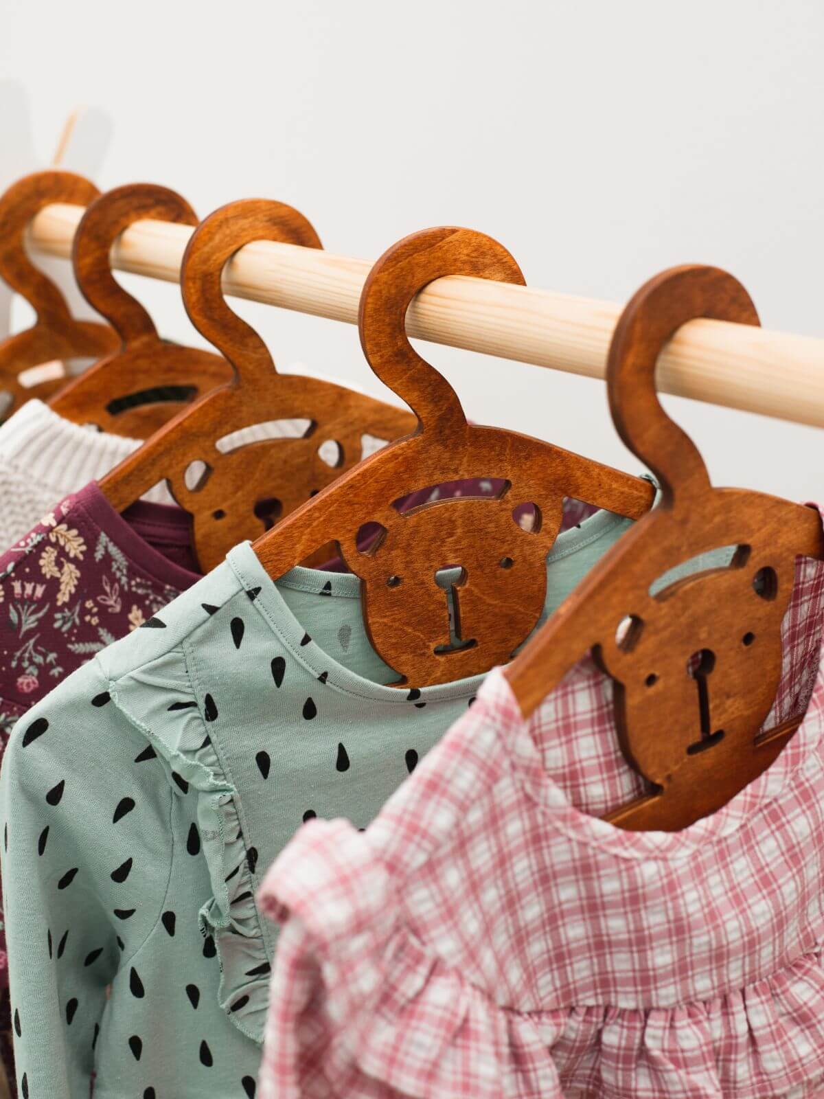 Pack of 5 Wooden Baby Hangers (USA ONLY)