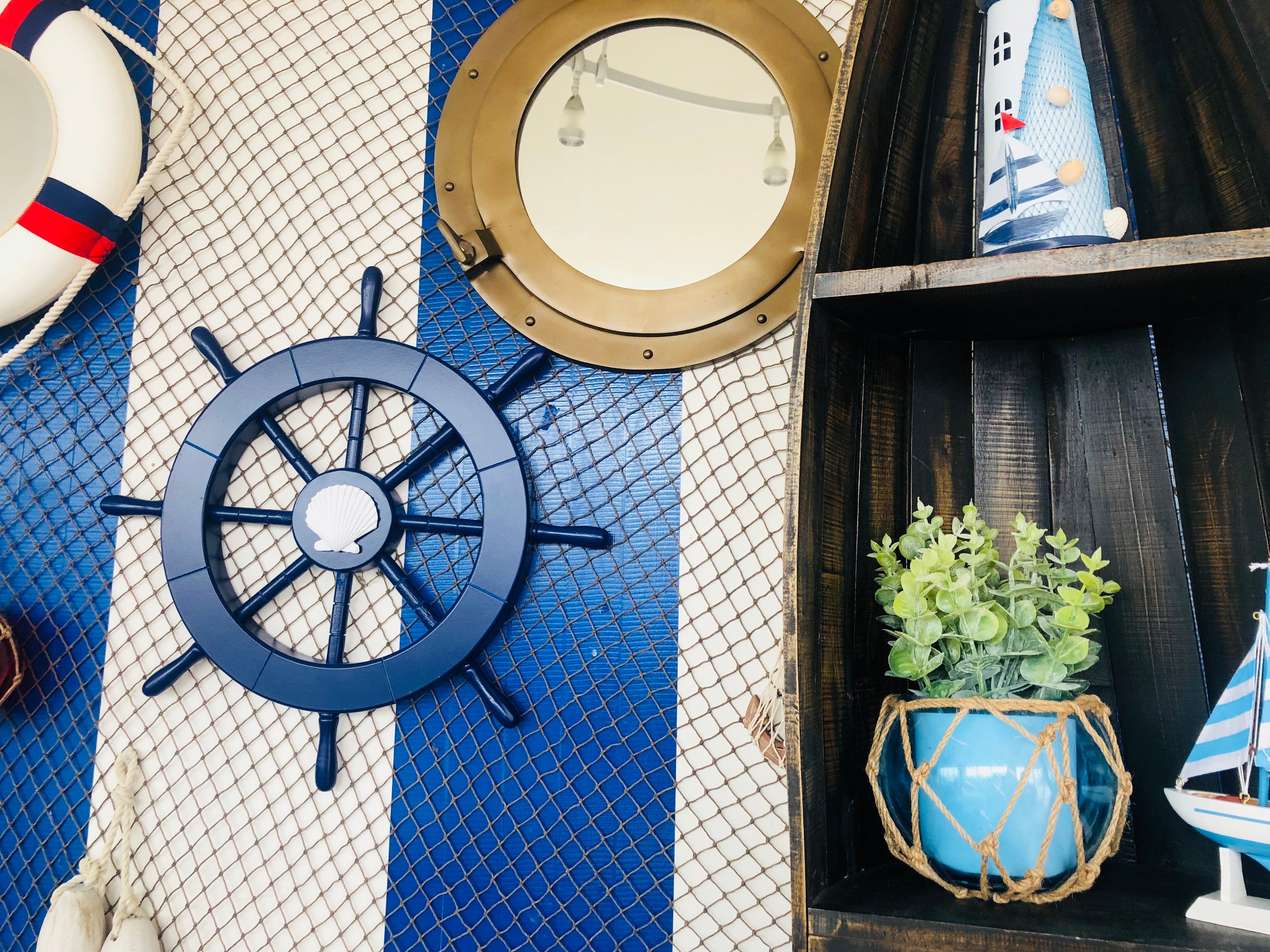 Dark Blue Decorative Ship Wheel with Seashell 18""