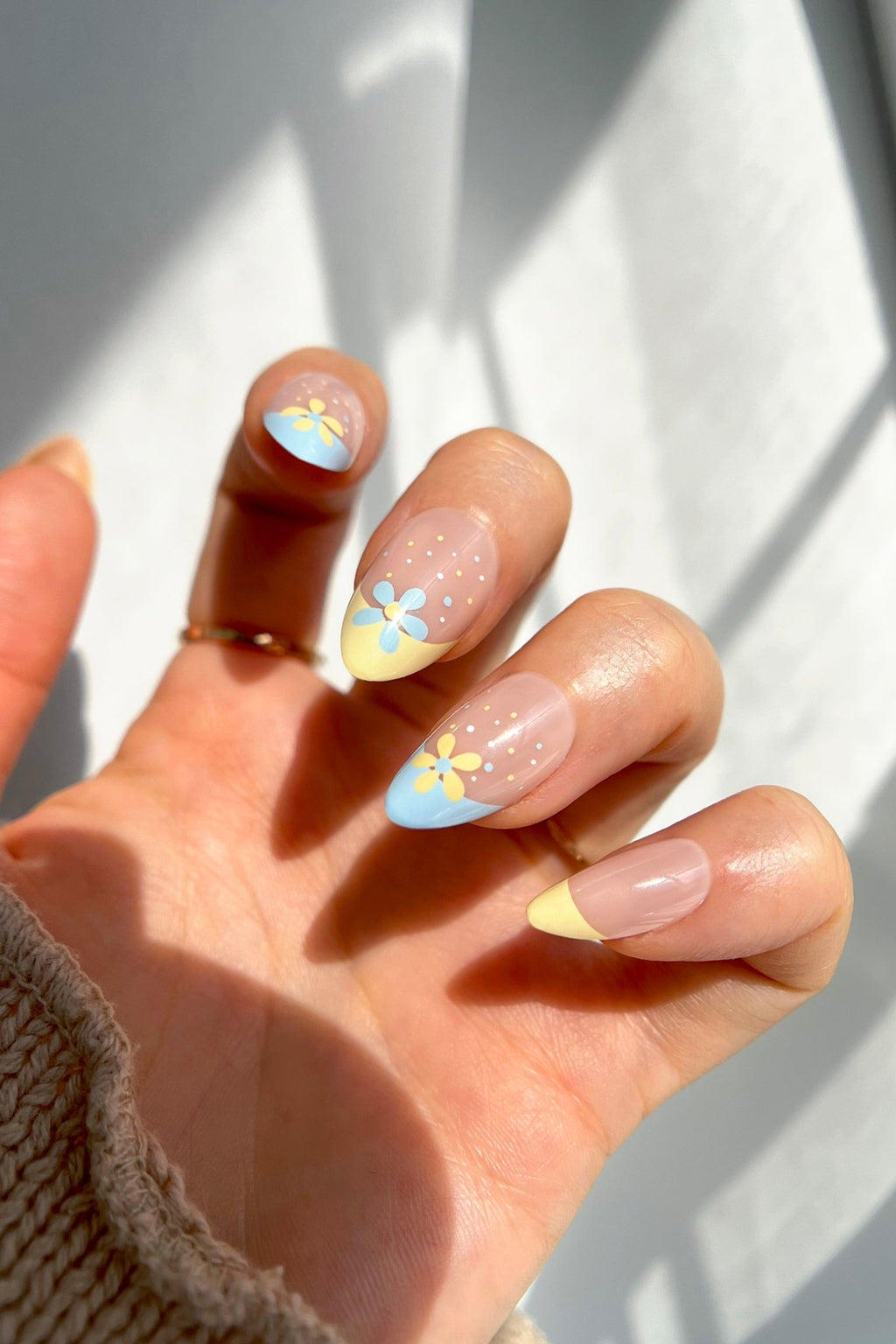 Sunny Halo | Soft & Durable Press - On Nails - PhishStones Products