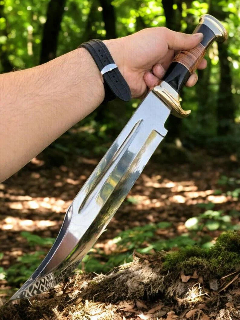 Unleash your inner adventurer with the Crocodile Dundee Knife - PhishStones Products